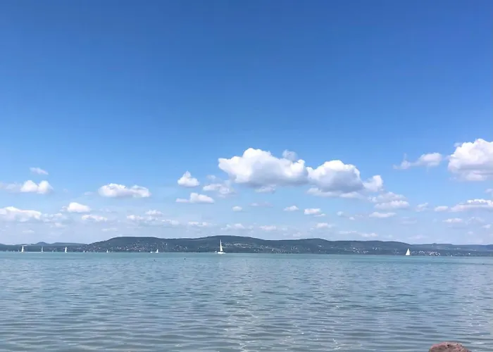 Belle Balatonlelle